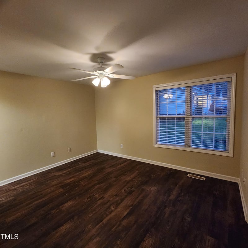 134 Oak Ave, Wake Forest, NC 27587