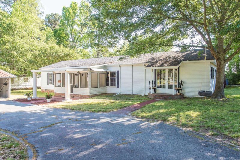 134 Pear Tree Ln, Fuquay Varina, NC 27526