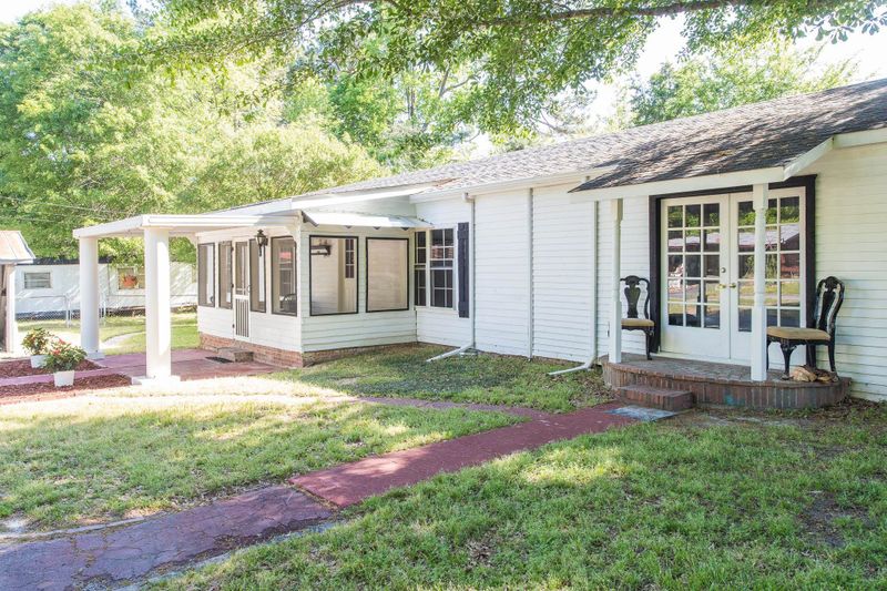 134 Pear Tree Ln, Fuquay Varina, NC 27526