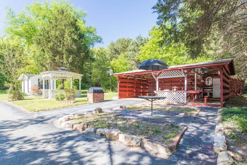 134 Pear Tree Ln, Fuquay Varina, NC 27526