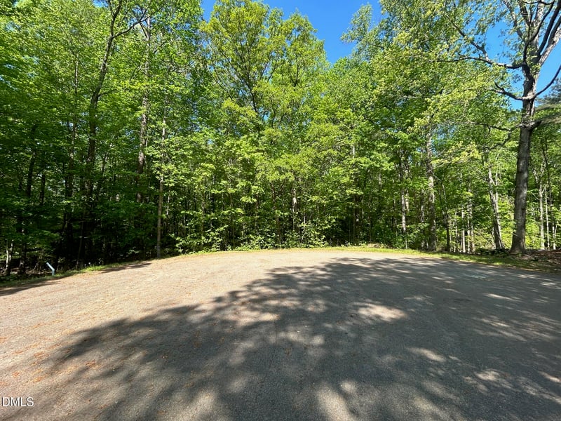 134 Red Dog Dr, Louisburg, NC 27549