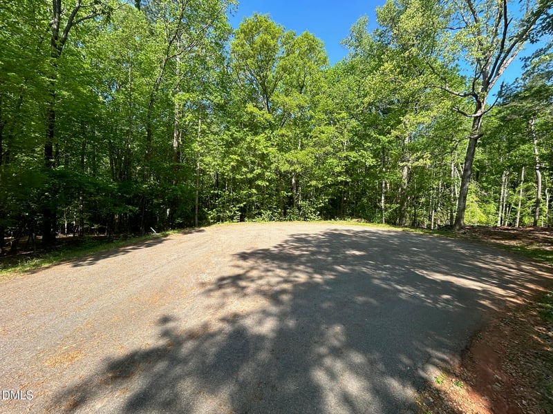 134 Red Dog Dr, Louisburg, NC 27549