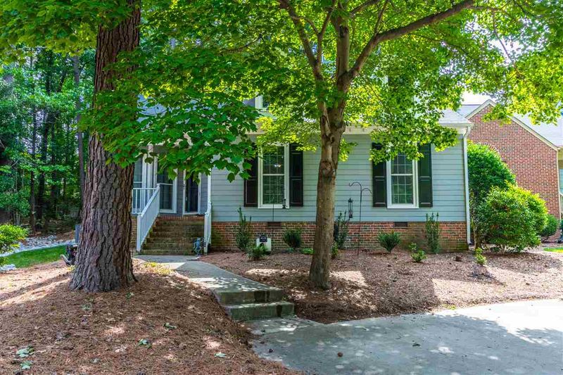 134 Renwick Ct, Raleigh, NC 27615
