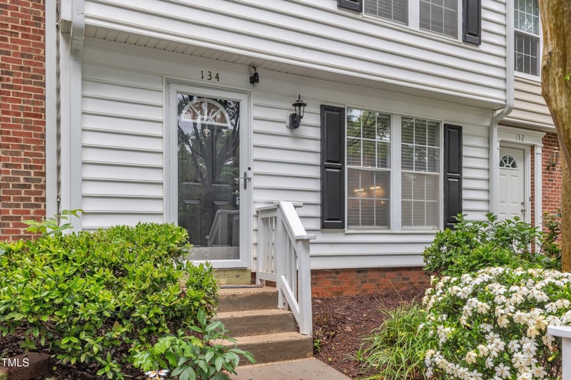 134 Riverwalk Cir, Cary, NC 27511