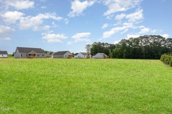134 Royal Ave, Selma, NC 27576
