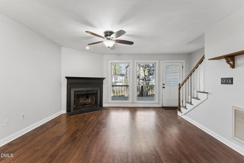 134 Sanair Ct, Apex, NC 27502