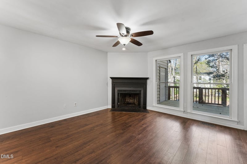 134 Sanair Ct, Apex, NC 27502