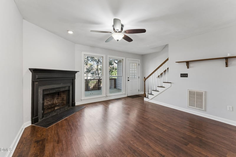 134 Sanair Ct, Apex, NC 27502