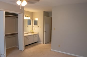 134 Schultz St, Chapel Hill, NC 27514