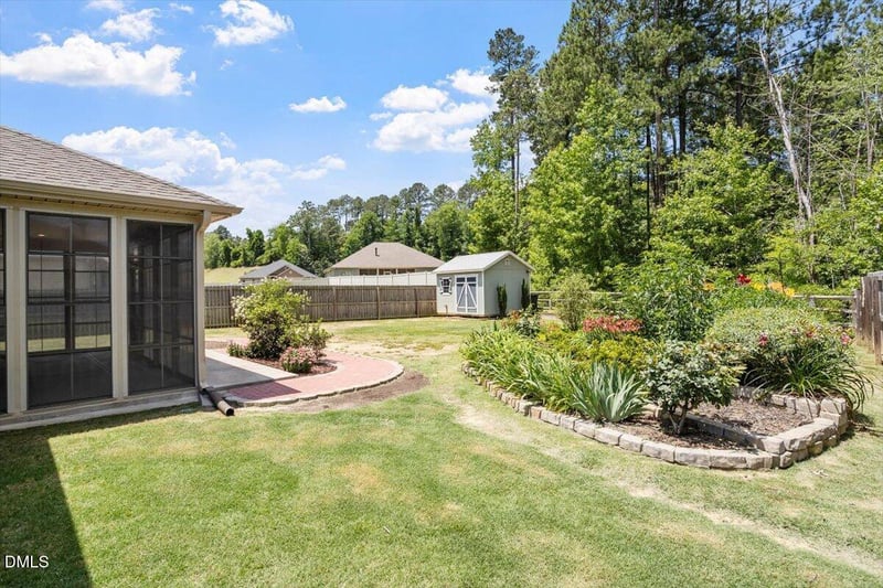 134 Woodwater Cir, Lillington, NC 27546