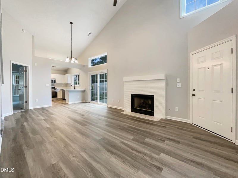 1340 Beacon Village Dr, Raleigh, NC 27604