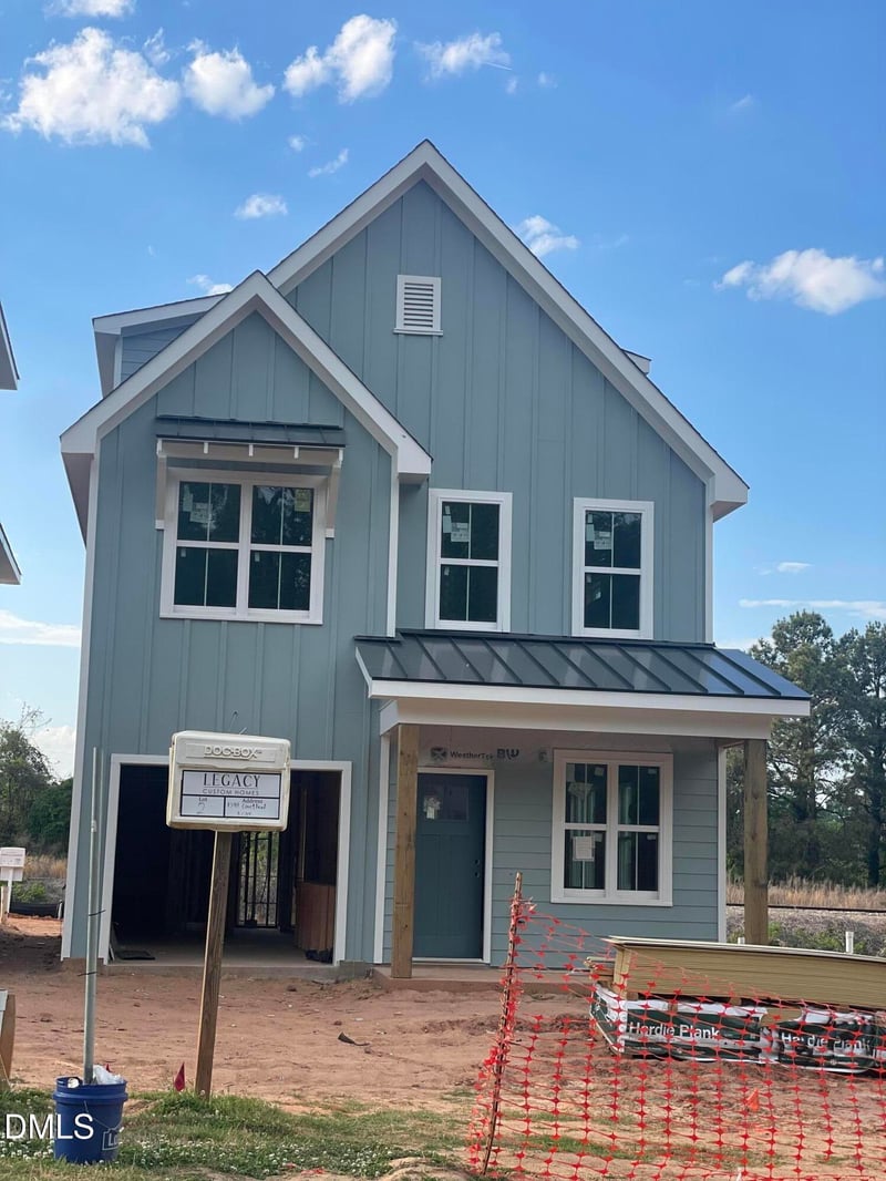 1341 Courtland Dr, Raleigh, NC 27604