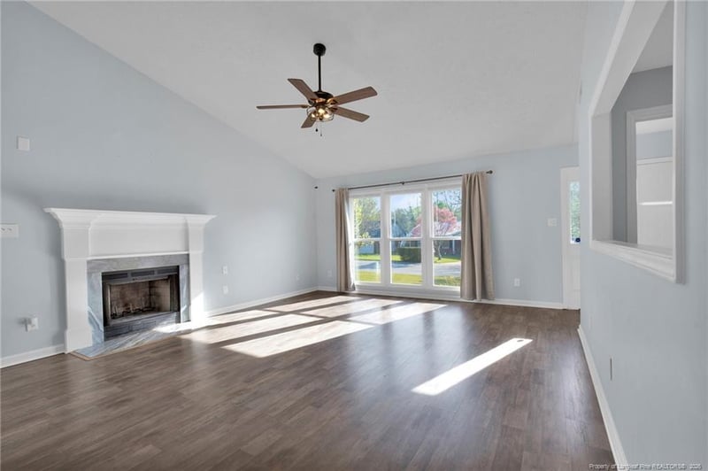 1342 Oak Knolls Dr, Fayetteville, NC 28314