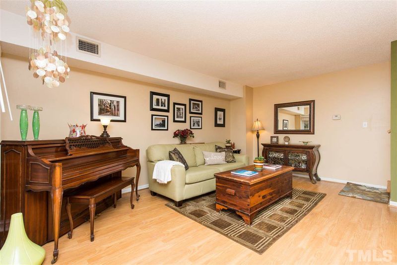 1343 Garden Crest Cir, Raleigh, NC 27609