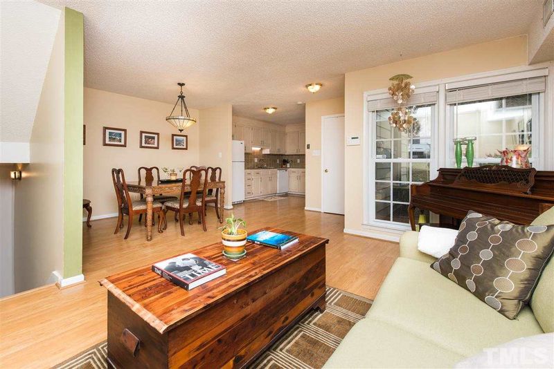 1343 Garden Crest Cir, Raleigh, NC 27609