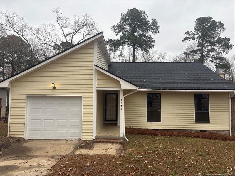 1343 Worstead Dr, Fayetteville, NC 28314