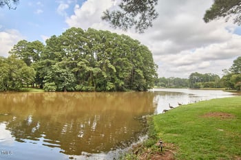 1344 Longleaf Dr, Fayetteville, NC 28305