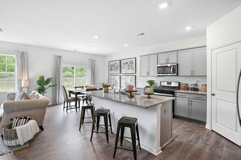 1345 Lansdowne Dr #419, Mebane, NC 27302