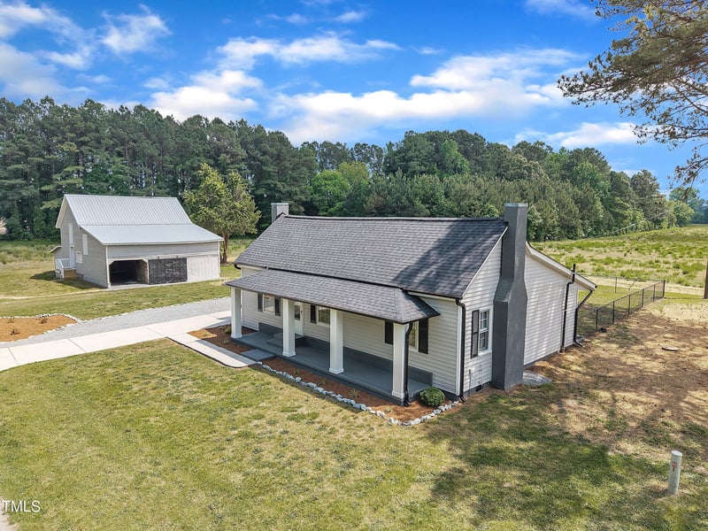 1347 Crocker Rd, Smithfield, NC 27577