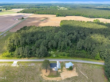 1347 Crocker Rd, Smithfield, NC 27577