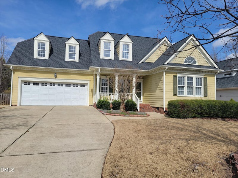 1347 Stone Lion Dr, Fuquay Varina, NC 27526