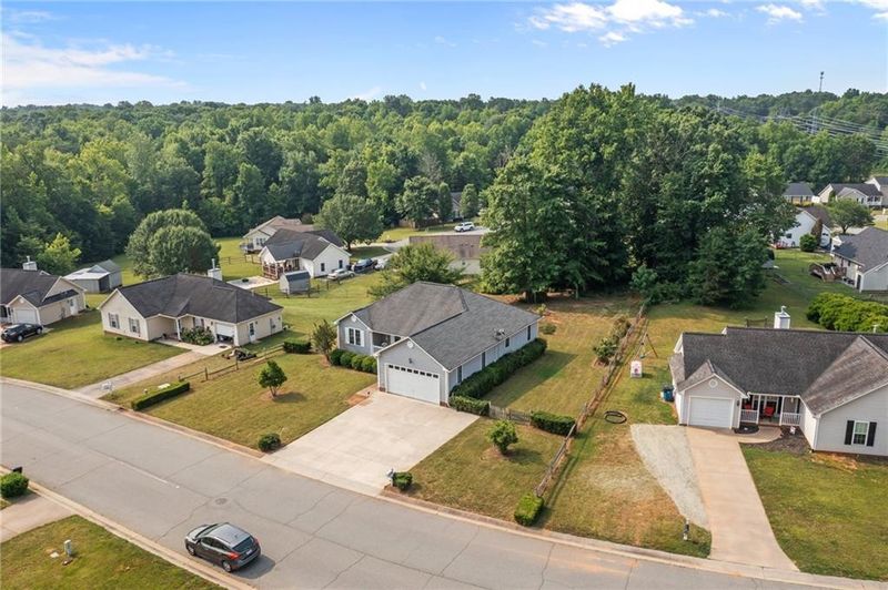 1348 Durham Meadows Dr, Burlington, NC 27217