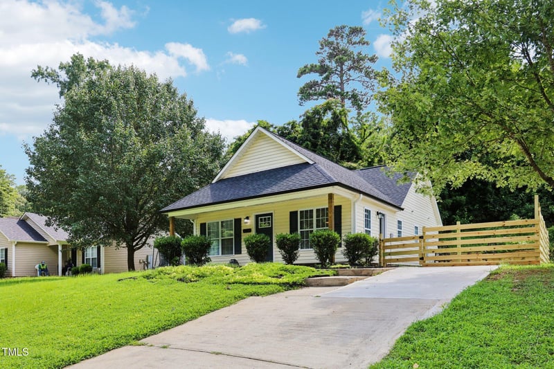 1349 Crabtree Blvd, Raleigh, NC 27610