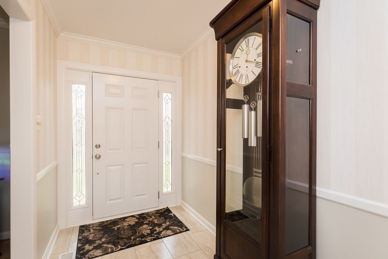 1349 Shamrock Dr, Burlington, NC 27215