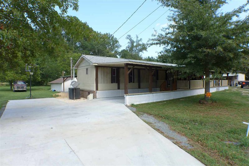 135 Agnes Ln, Dunn, NC 28334