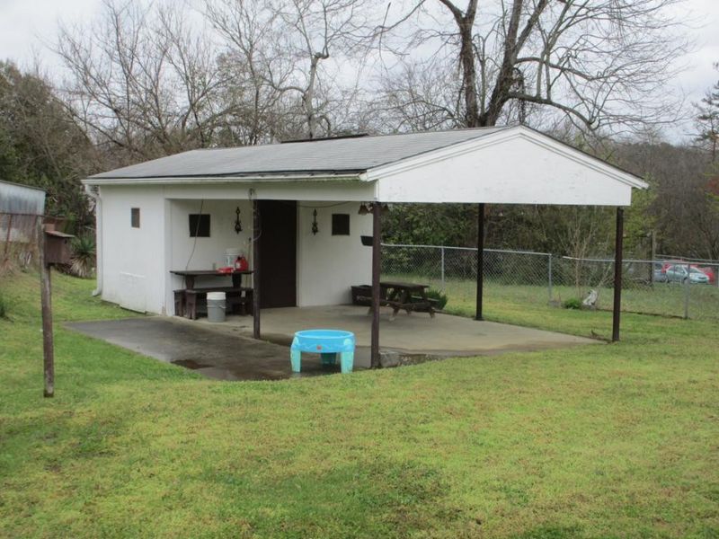 135 Boone St, Burlington, NC 27215