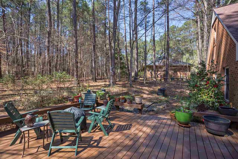 135 Cedar Hills Cir, Chapel Hill, NC 27514