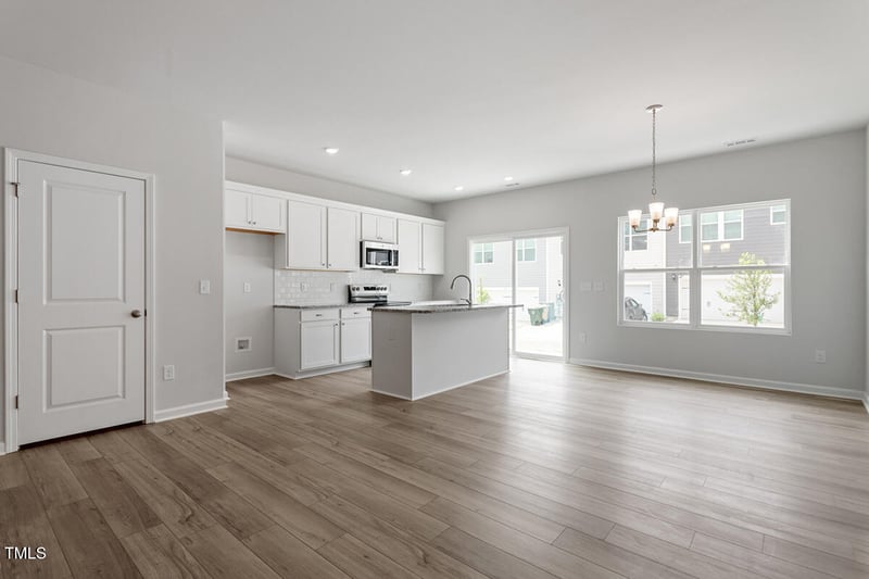 135 Central Townes Way #305, Raleigh, NC 27603