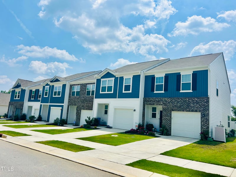 135 Chubb Rg, Clayton, NC 27520