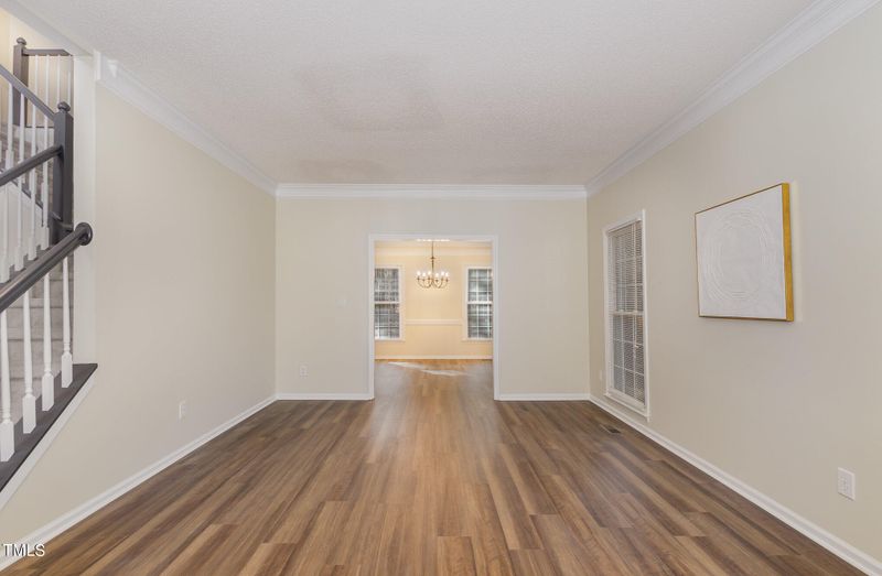 135 Covington Square Dr, Cary, NC 27513