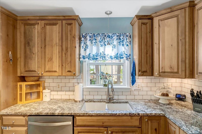 135 Crooked Creek Rn, Louisburg, NC 27549