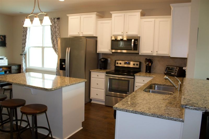 135 Fairview St, Clayton, NC 27520