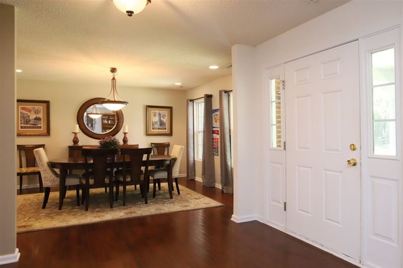 135 Freedom Trl, Chapel Hill, NC 27516