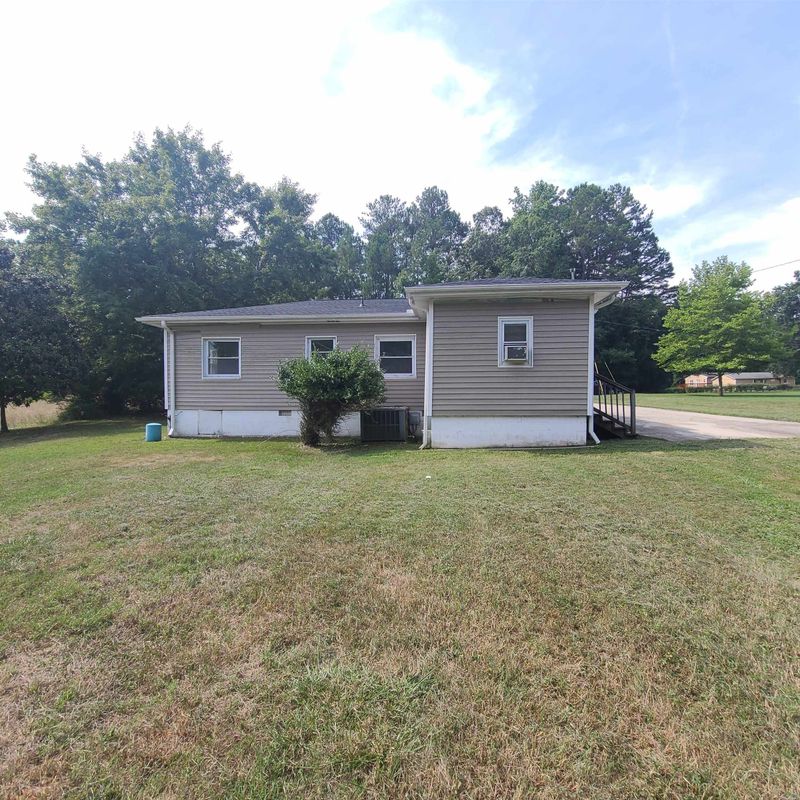 135 Goodwin Rd, Durham, NC 27712
