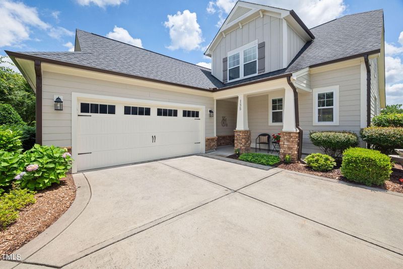 135 Heatherwood Dr, Chapel Hill, NC 27516