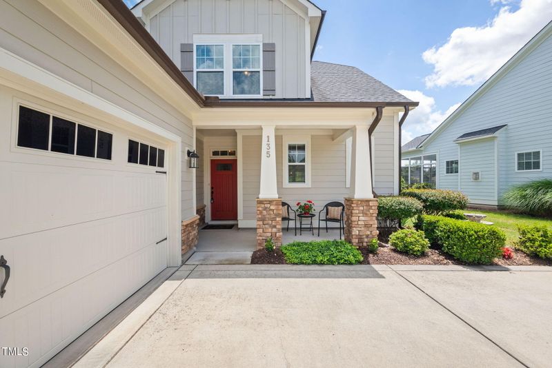 135 Heatherwood Dr, Chapel Hill, NC 27516