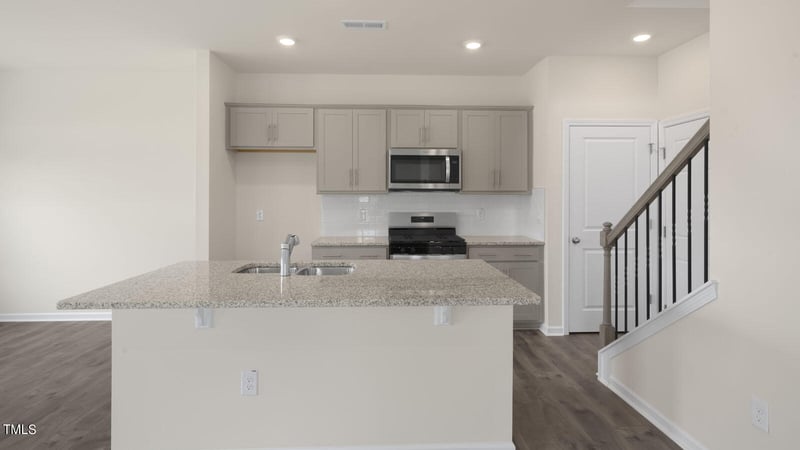135 Leo St, Angier, NC 27501