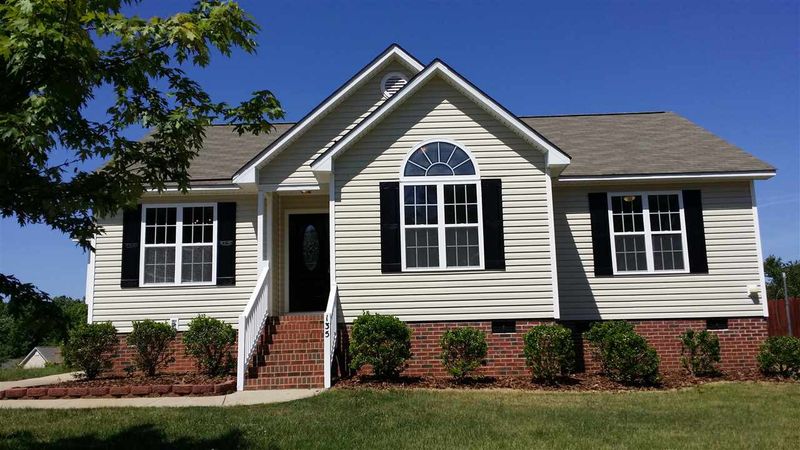 135 Muirfield Ridge Dr, Garner, NC 27529