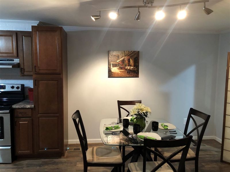 135 Murdock Dr, Hillsborough, NC 27278