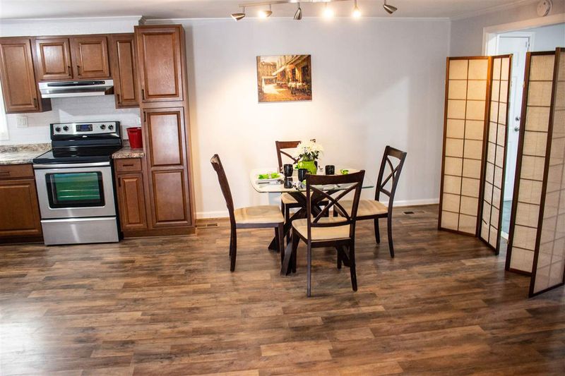 135 Murdock Dr, Hillsborough, NC 27278