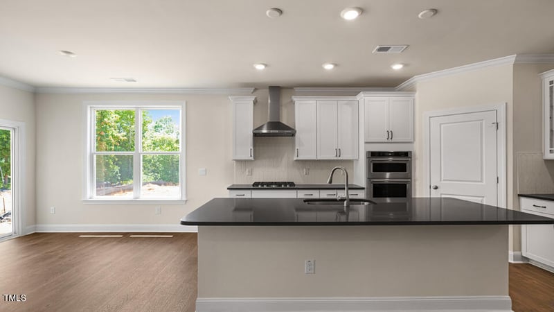 135 Pony Gallop Ln, Clayton, NC 27520