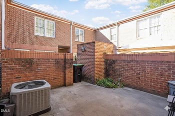 135 Presidents Dr, Durham, NC 27704