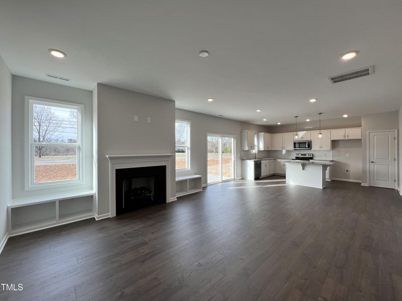 135 W Saltgrass Ln, Smithfield, NC 27577