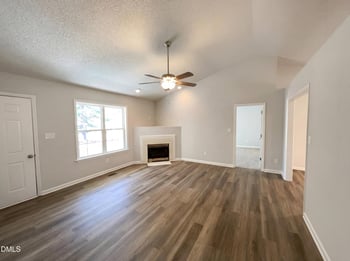 135 Sommerset Dr, Clayton, NC 27520