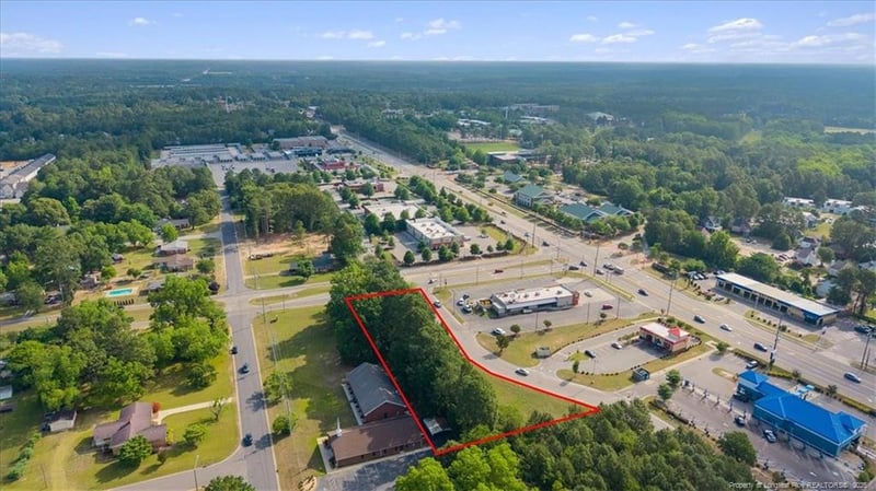 135 Stacy Weaver Dr, Fayetteville, NC 28311