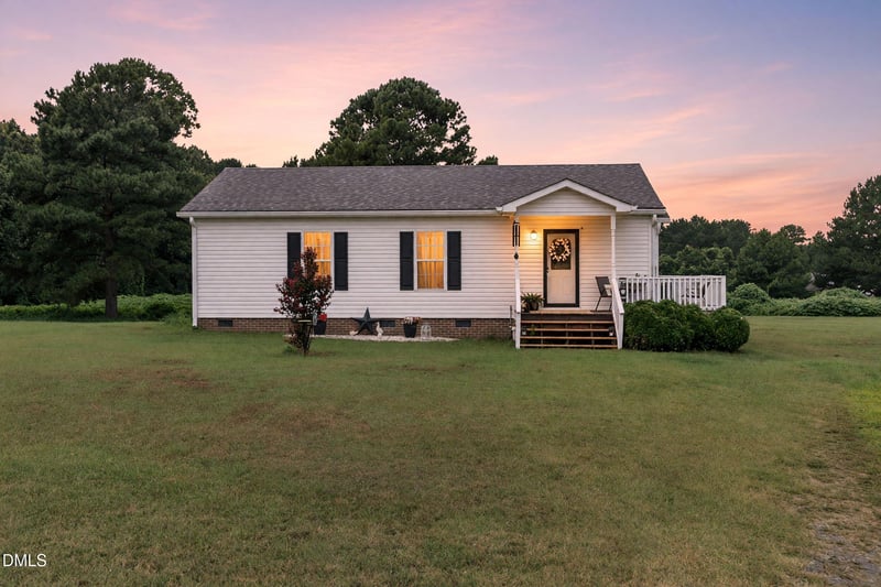 135 Stillmeadow Dr, Louisburg, NC 27549